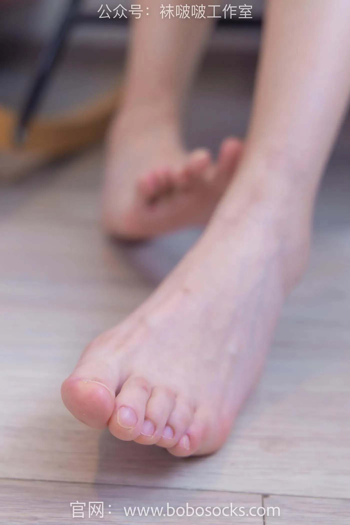 [BoBoSocks袜啵啵]NO.120 小甜豆-高跟长靴、白棉袜、裸足 [170P]插图7
